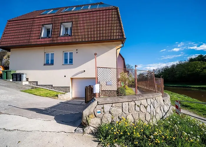U Reky Hluboká nad Vltavou